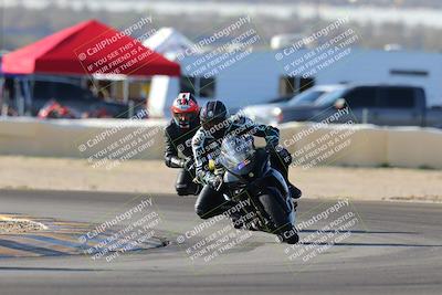 media/Dec-18-2022-SoCal Trackdays (Sun) [[8099a50955]]/Turn 2 (950am)/